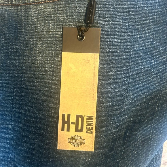 Woman’s size 6p Harley Davidson jeans - Picture 2 of 5